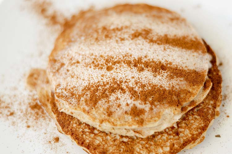 Protein Pancakes with Cinnamon Cream